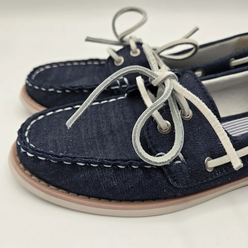 G.H. Bass & Co. Anchor Denim Navy Blue Slip On Loafers Shoes Womens Size 6.5